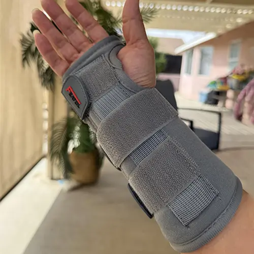 wrist brace
