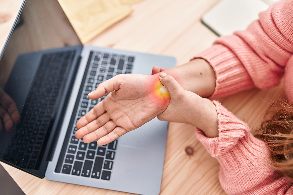 wrist brace for wrist pain after prolonged typing strain