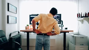 standing back pain relief with ergonomic mat support