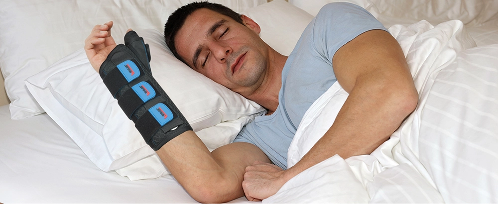 carpal tunnel wrist brace night support right wrist brace for men sleeping